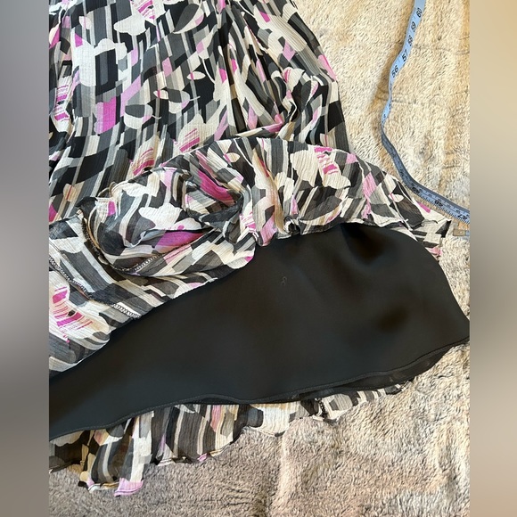 Jones New York Beautiful Silk Skirt fully lined. size 12 - Picture 8 of 10